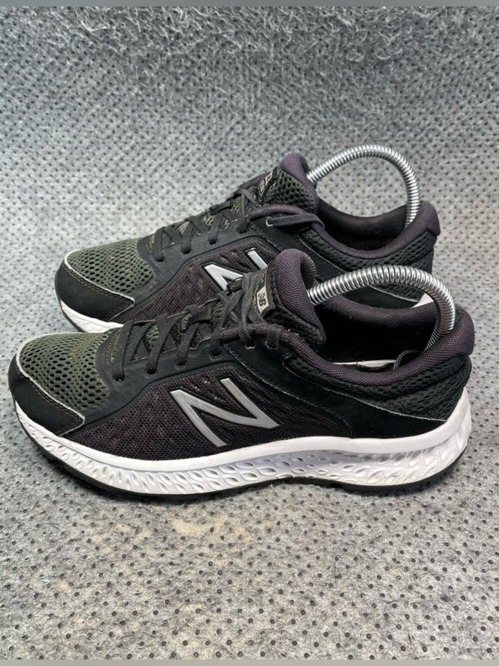 New Balance 420v4 Black Running Shoes Size 7.5 Women’s.